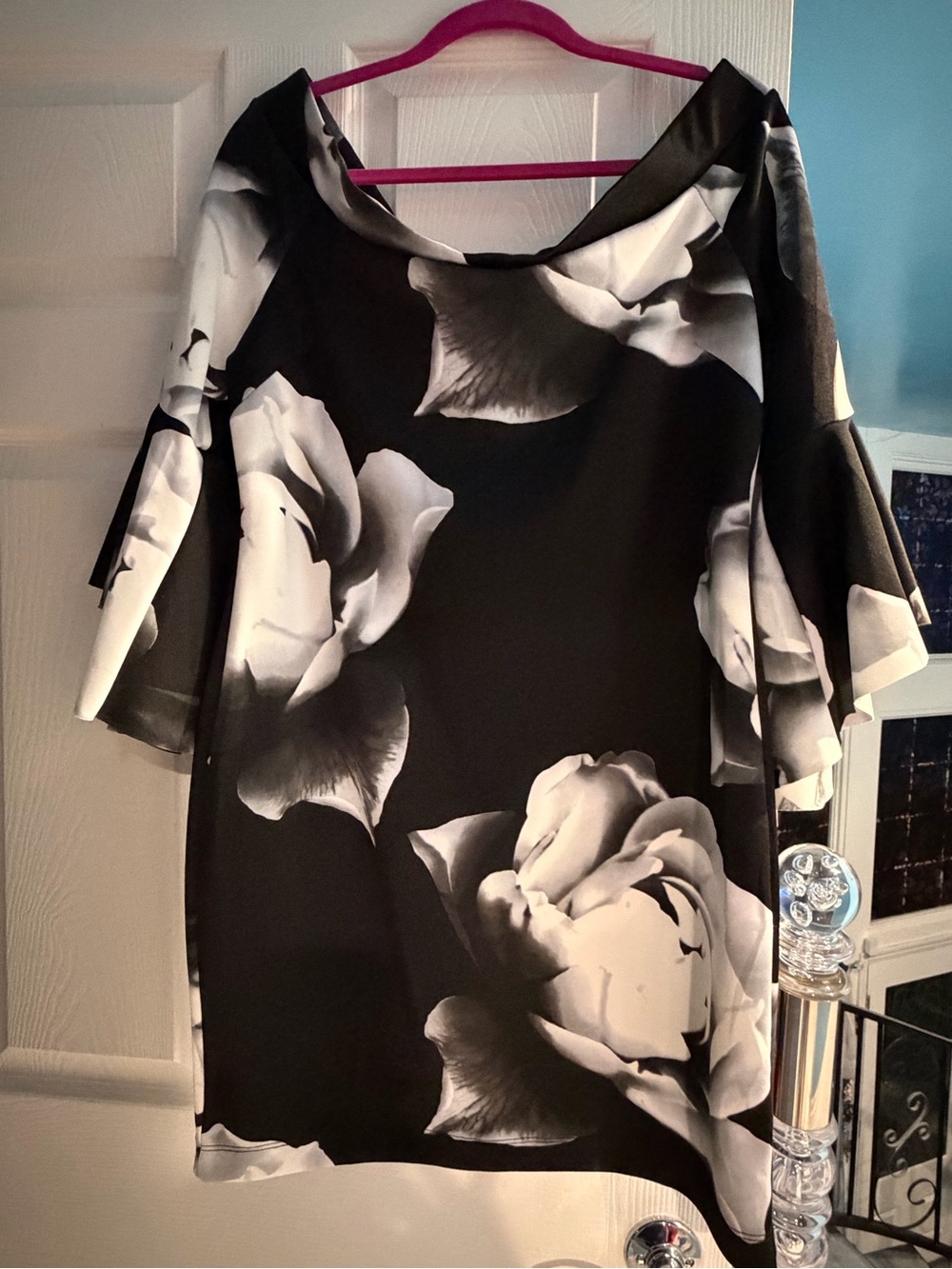 VENUS Black and White Floral Mini Dress